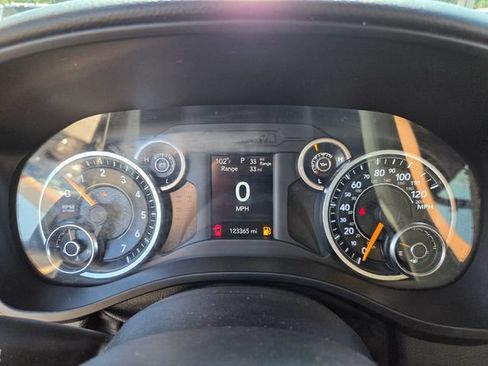 Used 2019 RAM 1500 Big Horn RWD image 27