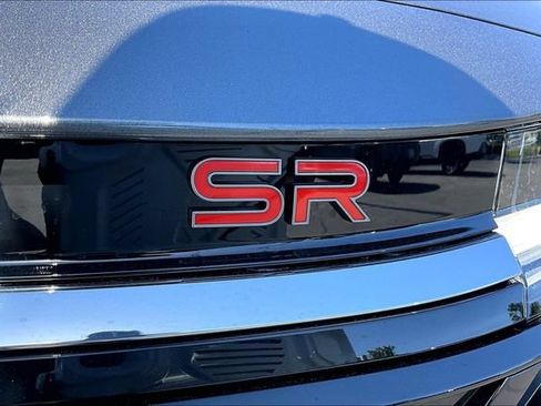 New 2027 Nissan Sentra SR w/ Floor Mat Package FWD image 9