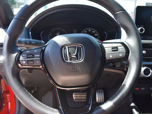 Used 2025 Honda Civic Sport image 13