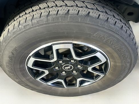 Used 2023 Ford Bronco Outer Banks AWD/4WD image 11