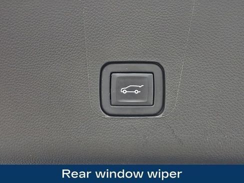 Used 2023 Chevrolet Traverse LT w/ LPO, Floor Liner Package AWD/4WD image 36