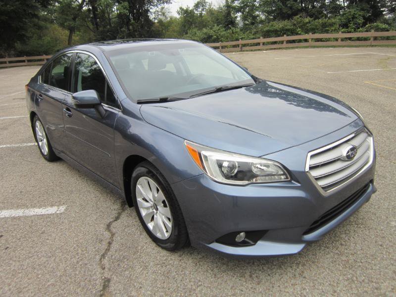 Used 2016 Subaru Legacy 2.5i Premium AWD/4WD image 3