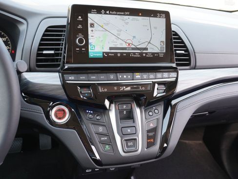 Used 2025 Honda Odyssey Elite image 16