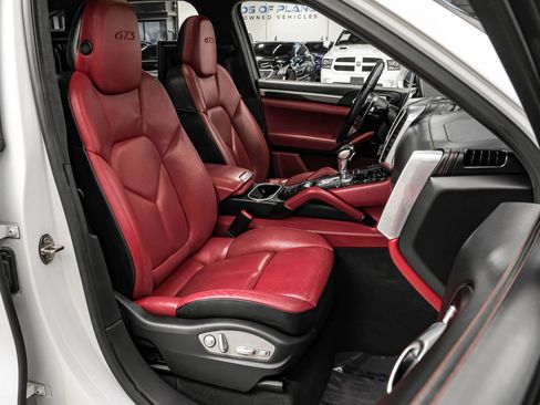 Used 2016 Porsche Cayenne GTS image 45