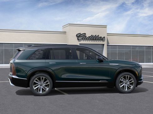 New 2026 Cadillac Vistiq Luxury w/ LPO, Floor Liner Package image 5