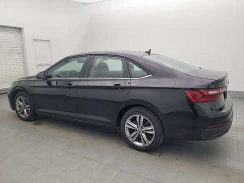 Used 2024 Volkswagen Jetta SE image 3