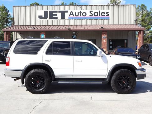 Used 1999 Toyota 4Runner SR5 w/ Upgrade Value Pkg 2 RWD image 8