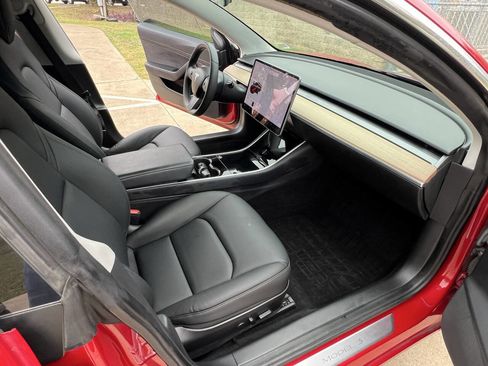 Used 2020 Tesla Model 3 Standard Range Plus image 31