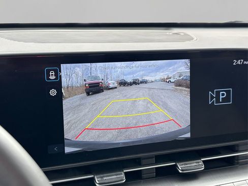 Certified 2025 Hyundai Kona SEL AWD/4WD image 26