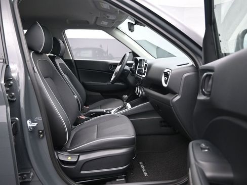 New 2026 Hyundai Venue SEL FWD image 26