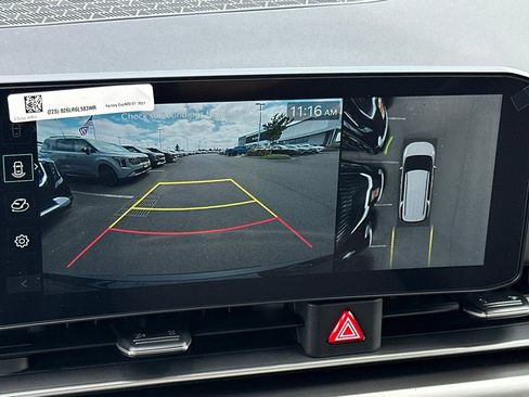 New 2026 Kia Carnival SX w/ SX Dark Edition Package FWD image 16
