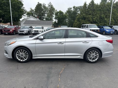 Used 2015 Hyundai Sonata Limited w/ Option Group 05 FWD image 6