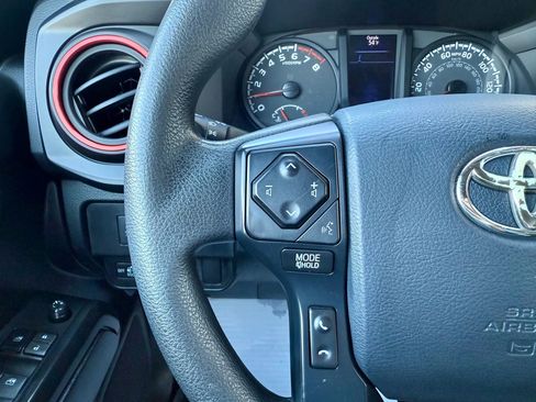 Used 2020 Toyota Tacoma SR image 16
