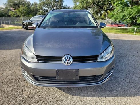 Used 2015 Volkswagen Golf TDI SE FWD image 2