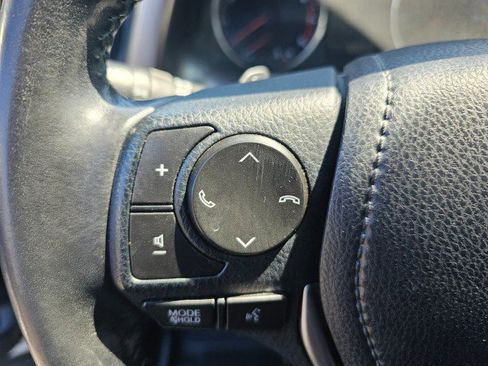 Used 2017 Toyota RAV4 SE w/ Power Extra Value Package image 30