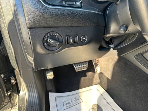 Certified 2018 Dodge Challenger R/T Plus image 31