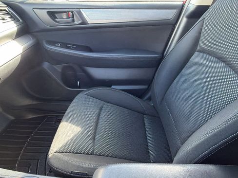 Used 2018 Subaru Outback 2.5i AWD/4WD image 12