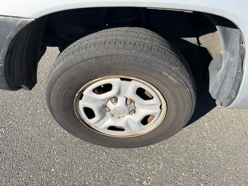 Used 2011 Toyota Tacoma 2WD Regular Cab image 26