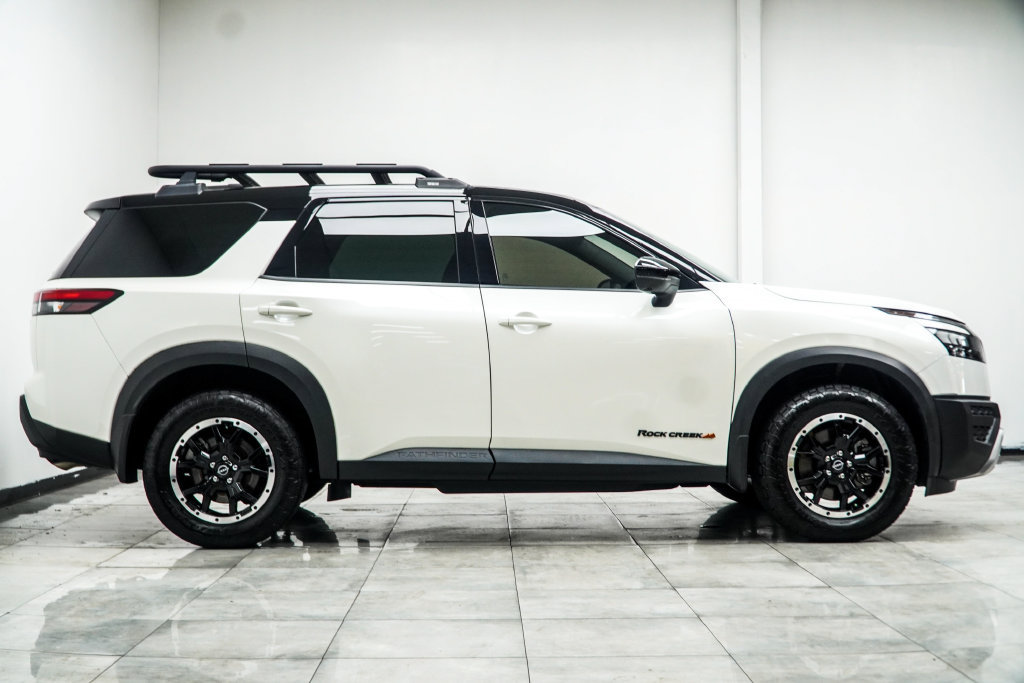 Used 2024 Nissan Pathfinder Rock Creek AWD/4WD image 7