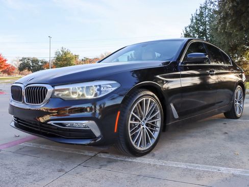 Used 2018 BMW 540i image 3