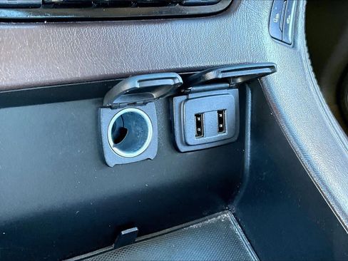 Used 2018 Chevrolet Tahoe LT image 30