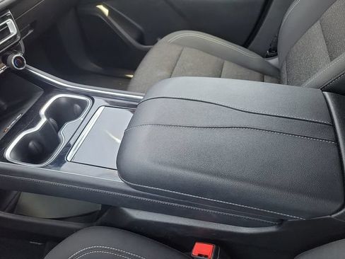 Used 2024 Chevrolet Traverse LT AWD/4WD image 20