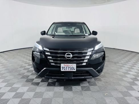 Used 2025 Nissan Rogue SV FWD image 4