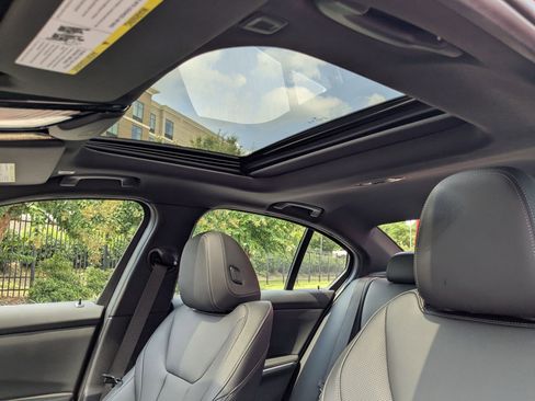 Certified 2024 BMW 330i Sedan image 17