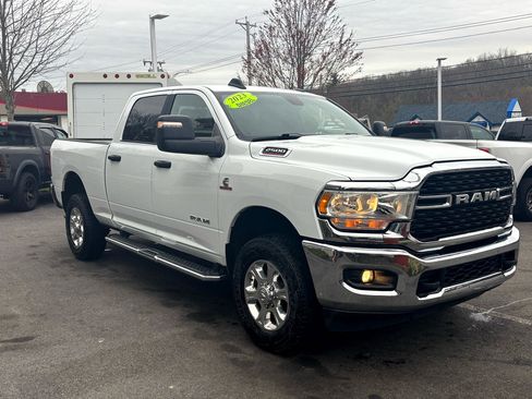 Used 2023 RAM 2500 Big Horn w/ Level 1 Equipment Group image 4