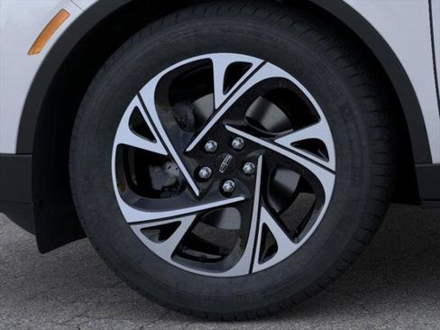 New 2026 Lincoln Nautilus Premier w/ Equipment Group 102A image 19