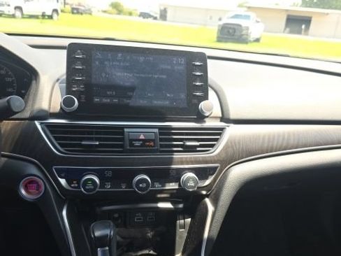 Used 2021 Honda Accord EX-L image 18