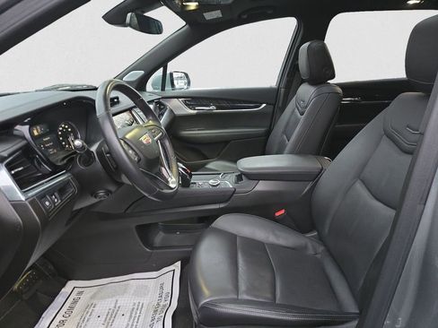 Certified 2023 Cadillac XT6 Premium Luxury image 10