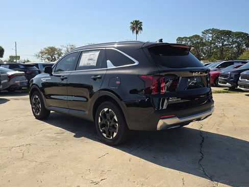 New 2026 Kia Sorento S image 6