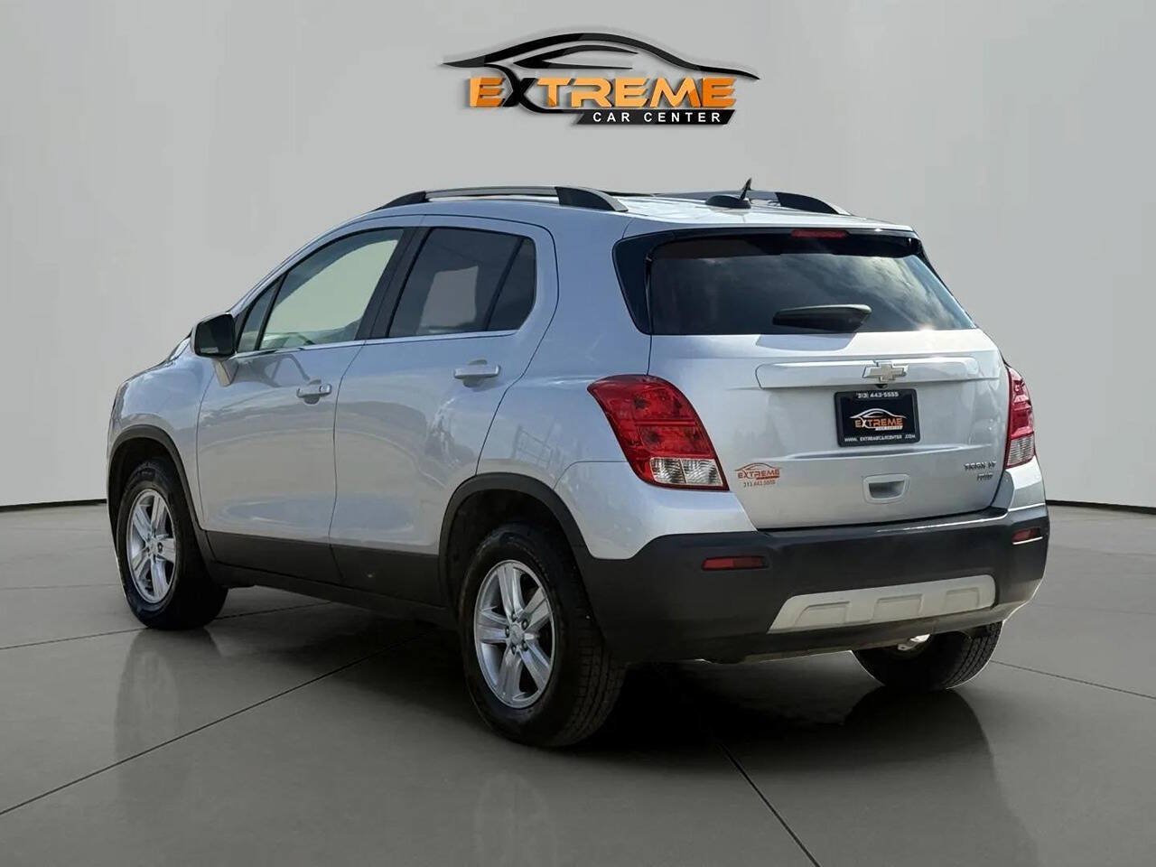 Used 2016 Chevrolet Trax LT w/ LT Sun and Sound Package AWD/4WD image 4