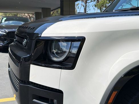 New 2026 Land Rover Defender 110 X AWD/4WD image 11