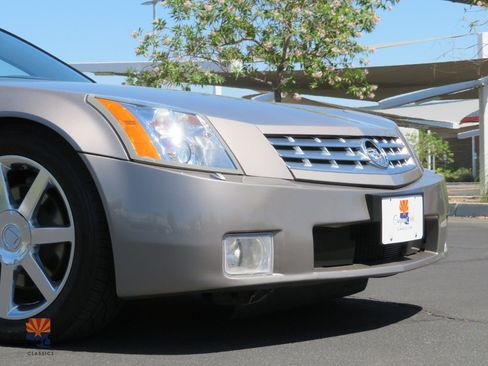 Used 2004 Cadillac XLR RWD image 29