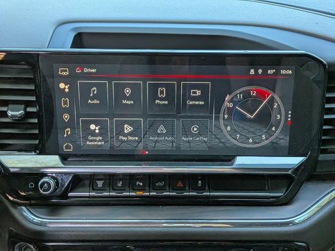 Used 2024 GMC Sierra 2500 SLT w/ SLT Premium Package image 18