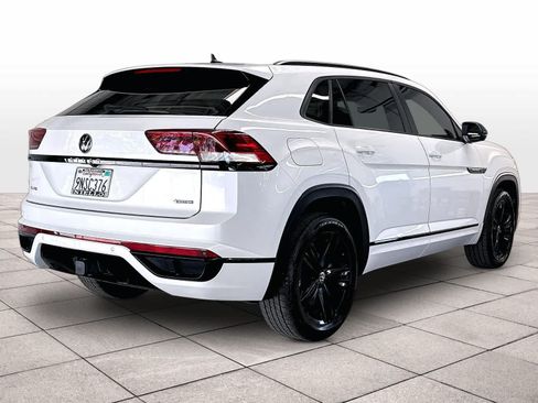 Used 2023 Volkswagen Atlas Cross Sport SEL R-Line AWD/4WD image 9