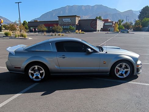 Used 2008 Ford Mustang GT image 2