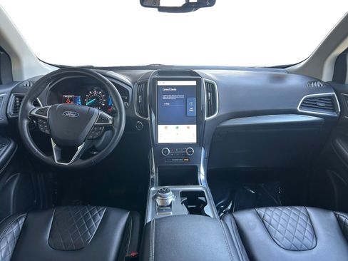 Used 2023 Ford Edge Titanium image 11