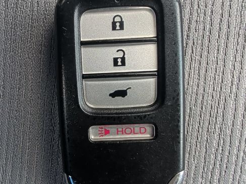 Used 2018 Honda Odyssey LX image 17
