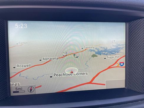 Used 2016 Mercedes-Benz SL 550 w/ Driver Assistance Package image 29