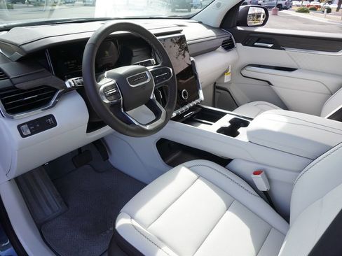 New 2026 GMC Acadia Denali FWD image 19
