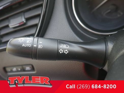 Used 2022 Nissan Rogue Sport SV AWD/4WD image 25