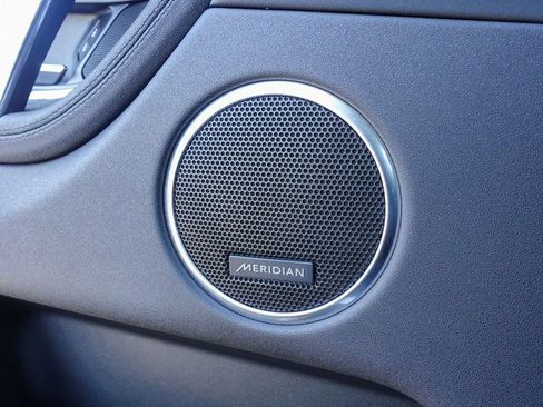 Used 2023 Land Rover Discovery Sport SE image 16