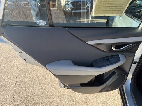 Used 2022 Subaru Outback Premium image 18