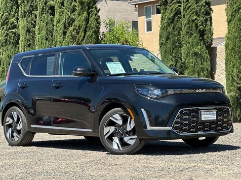 Used 2023 Kia Soul GT-Line FWD image 2