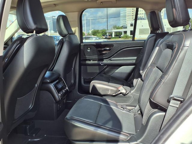Certified 2023 Lincoln Aviator Reserve w/ Equipment Group 201A RWD image 5