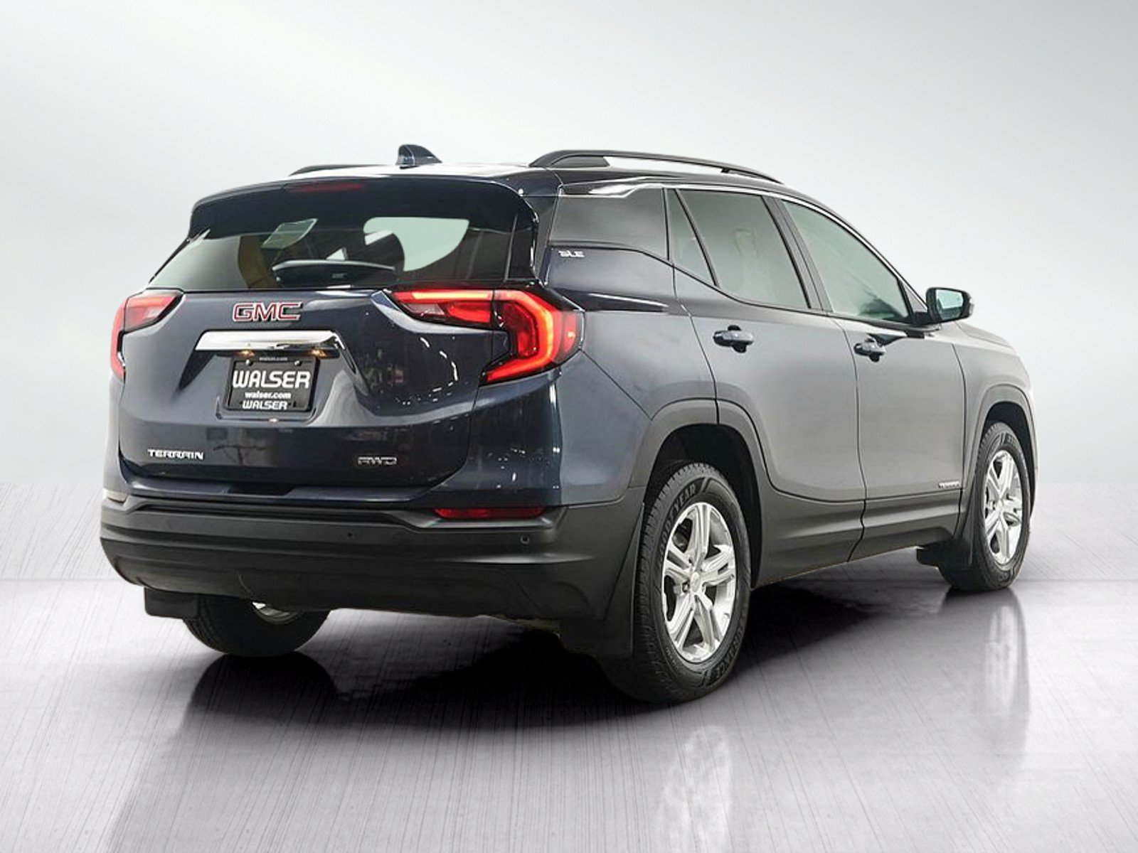 Used 2019 GMC Terrain SLE w/ Driver Convenience Package AWD/4WD image 5