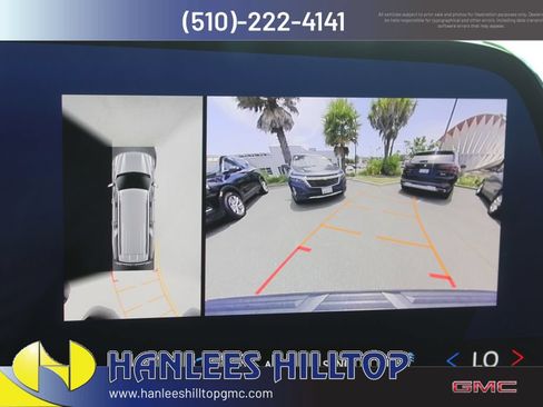 Used 2025 Chevrolet Suburban LT RWD image 25